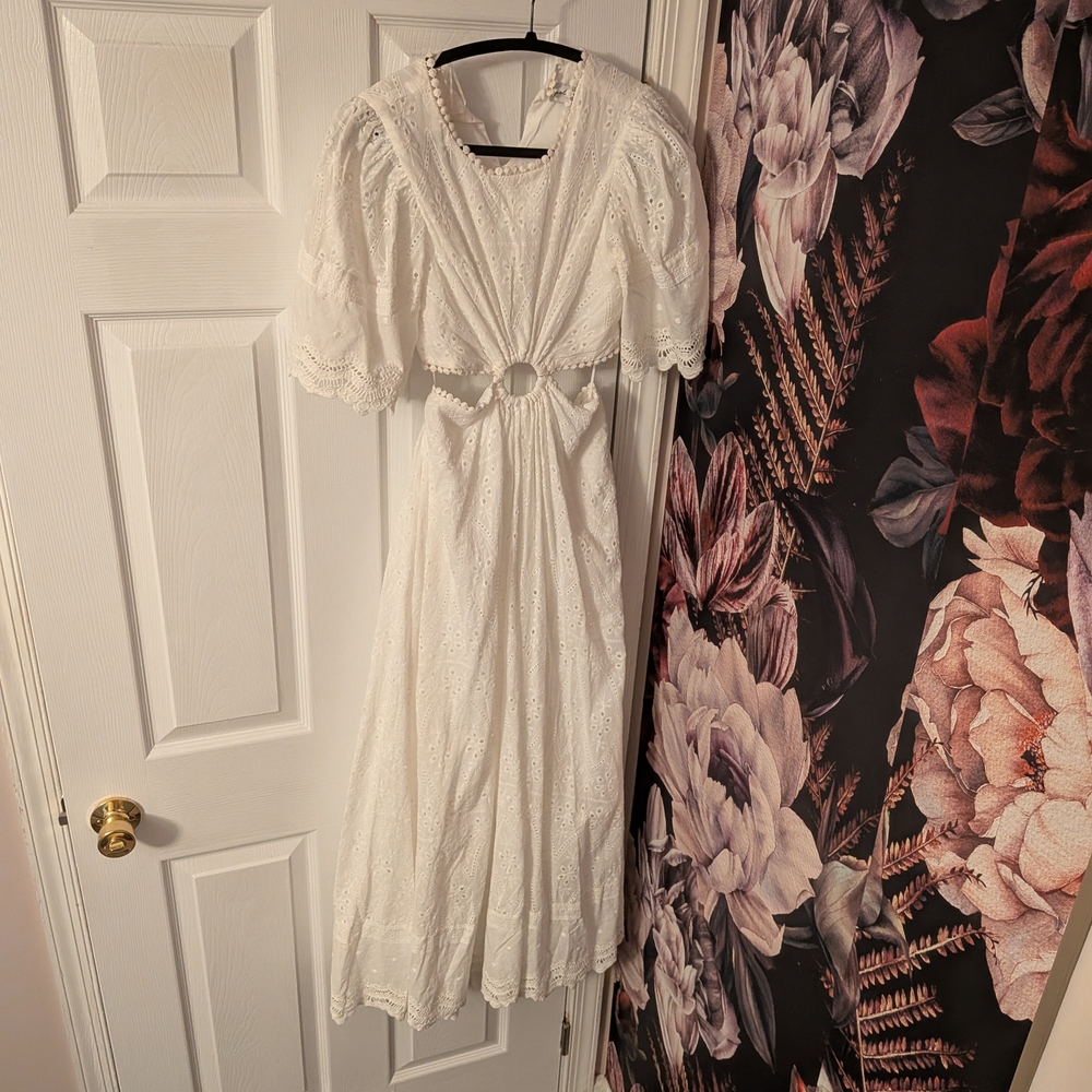 Petal & Pup White Eyelet Maxi Dress with Ring Detail - Picture 4 of 7